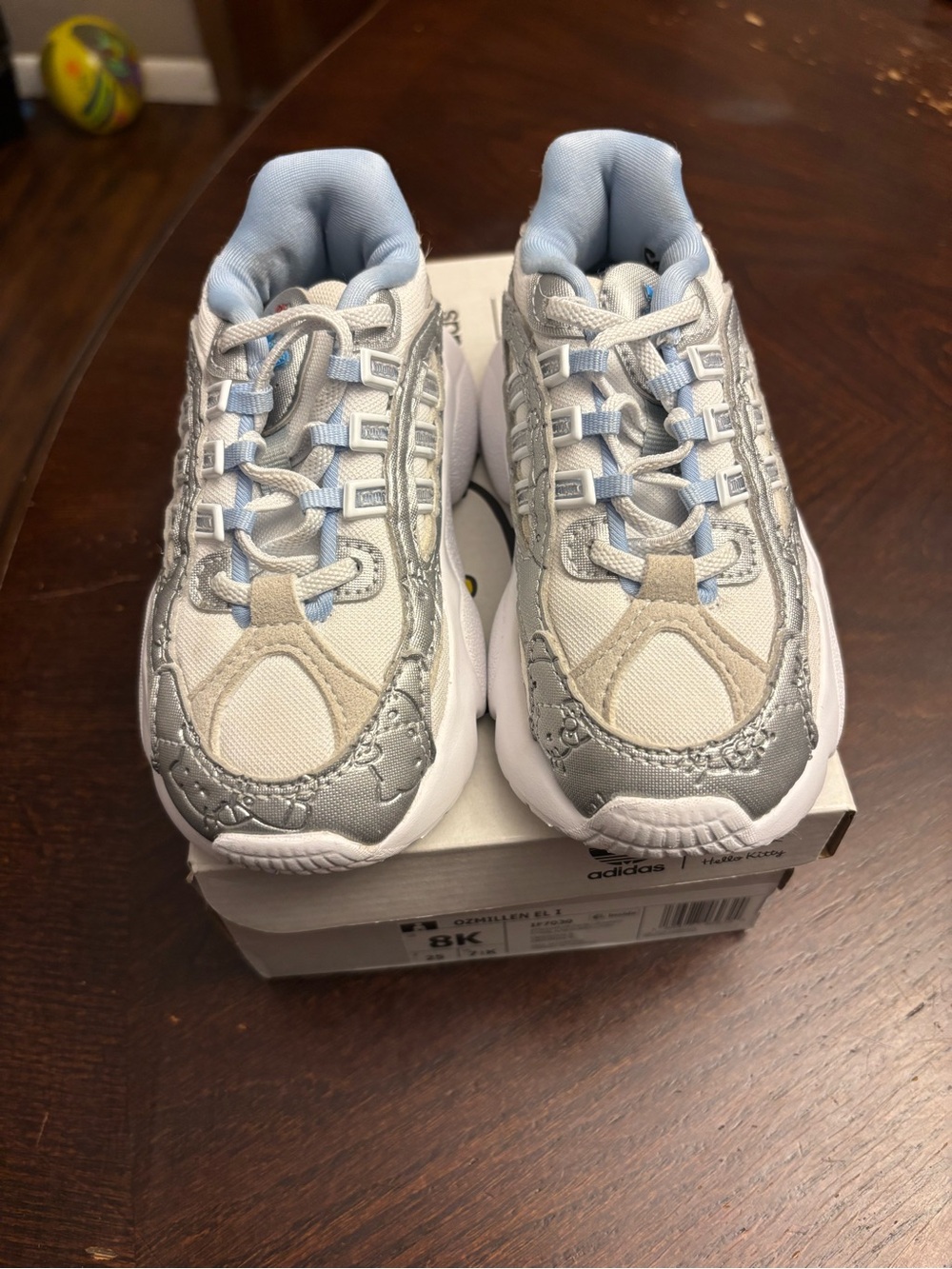 Adidas Hello Kitty Ozmillen size 8 Toddler